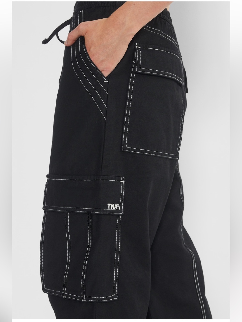 BNWT Aritzia TNA Roscoe Cargo Pant - Picture 3 of 11